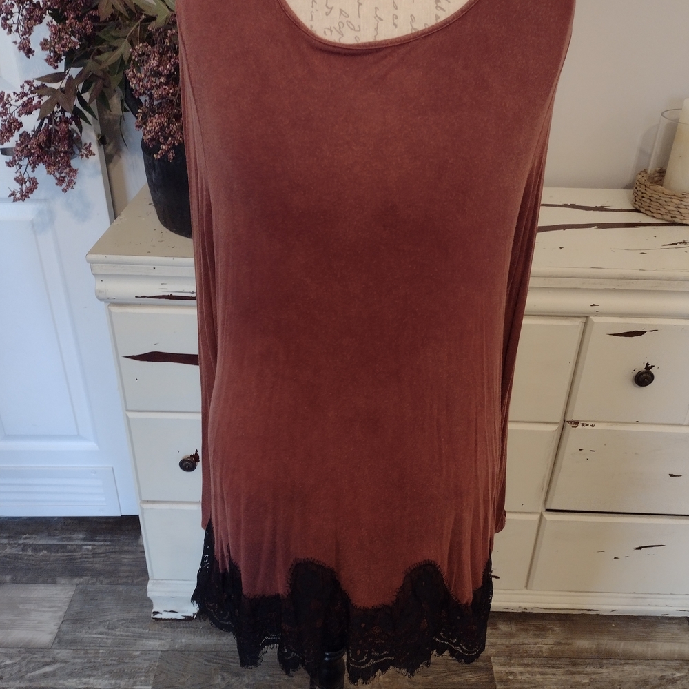 Umgee Dusty Berry Tunic with Black Lace Trim